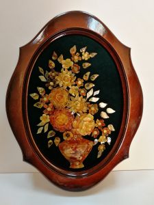 Панно из янтаря «Букет в вазочке»