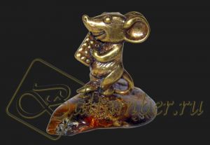 Статуэтка сувенир «Мышь с телефоном» на янтаре