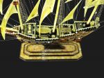 Сувенирный корабль из янтаря "Галеон"