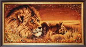 Картина из янтаря "Пара львов"