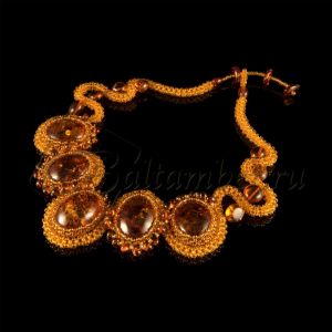 Ожерелье из янтаря "Змея"
