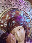 Икона резная из дерева и янтаря Владимирская Божья Матерь