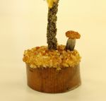 Дерево янтарное с грибочком