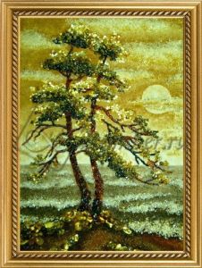 Картина из янтаря «Деревья на берегу моря»