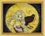 Картина из янтаря «Девушка и ворон»