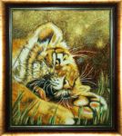 Картина из янтаря «Тигр в траве»