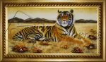 Картина из янтаря "Тигр на песке"